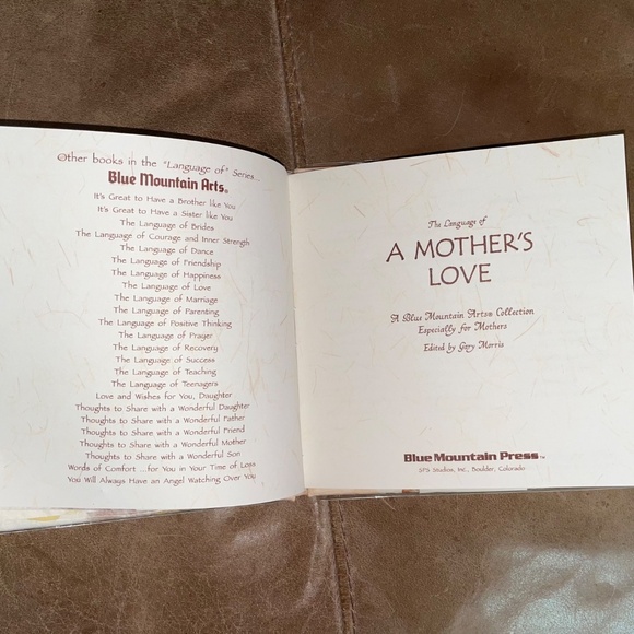 NWT The Language of A Mother’s Love Book - Picture 4 of 9